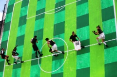 Foot a la Verticale 35 * 5616 x 3744 * (8.2MB)